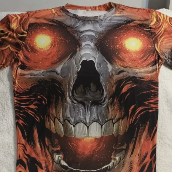 BIKER SKULL SKELETON 3-D FLAMES FIRE GOTHIC PUNK ROCK T-SHIRT SIZE MEDIUM (38) - Picture 1 of 7